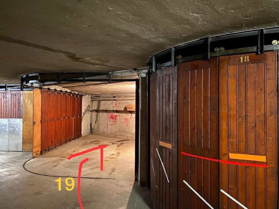 Le Jane : Centre Ville, Garage, Balcon Annecy Exterior foto