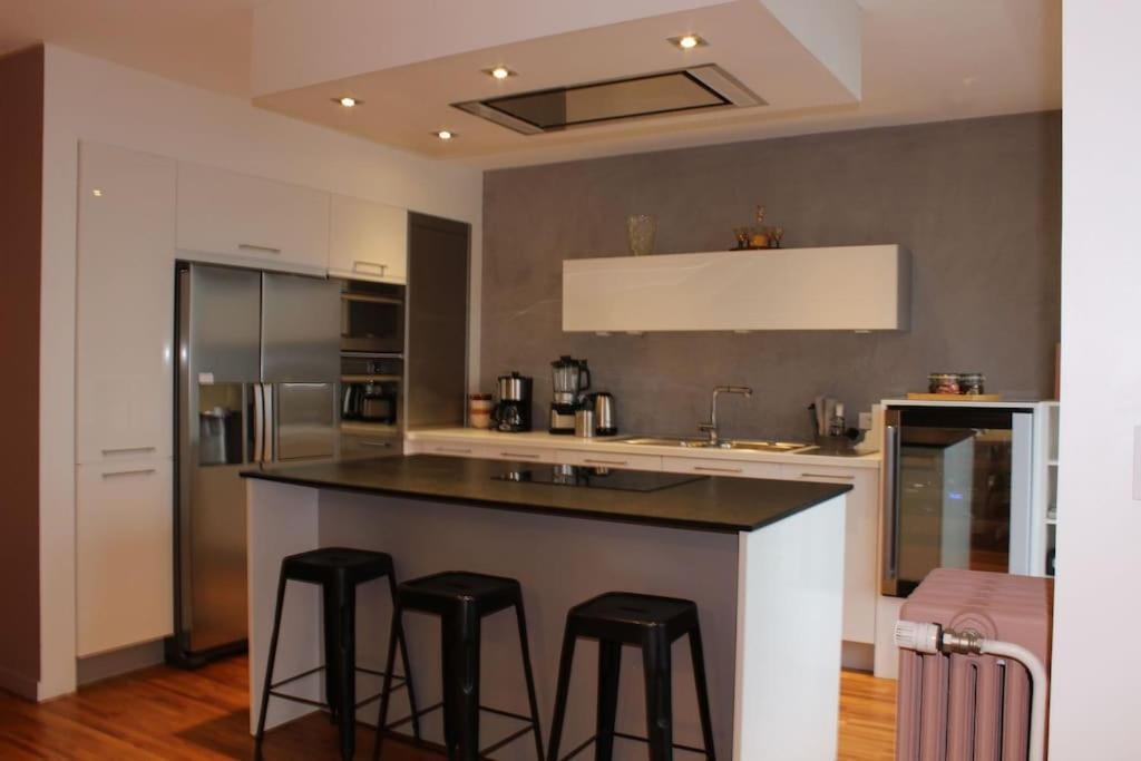 Le Jane : Centre Ville, Garage, Balcon Annecy Exterior foto